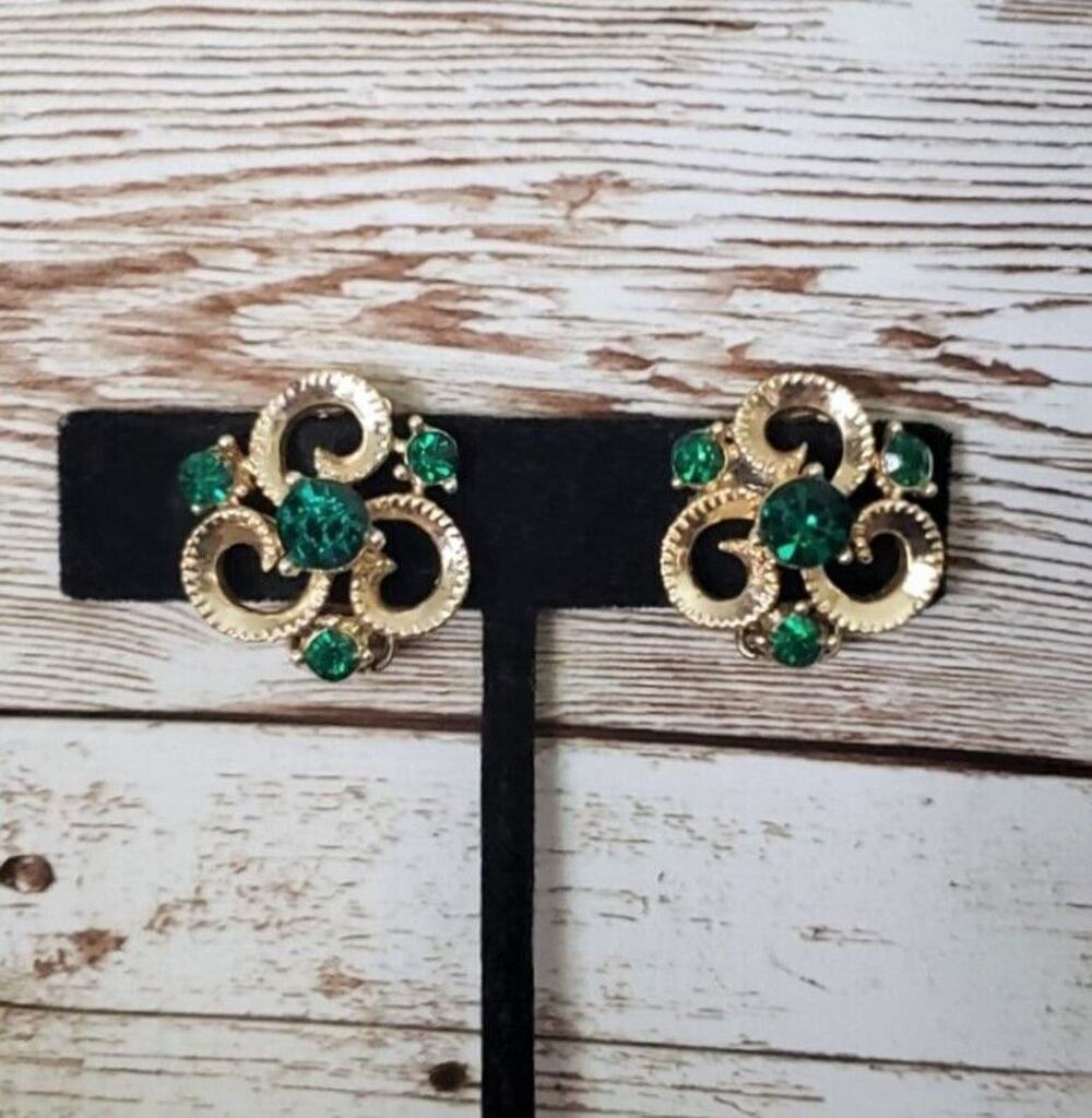 Vintage Clip On Earrings - Stunning Gold Tone with Green Gems